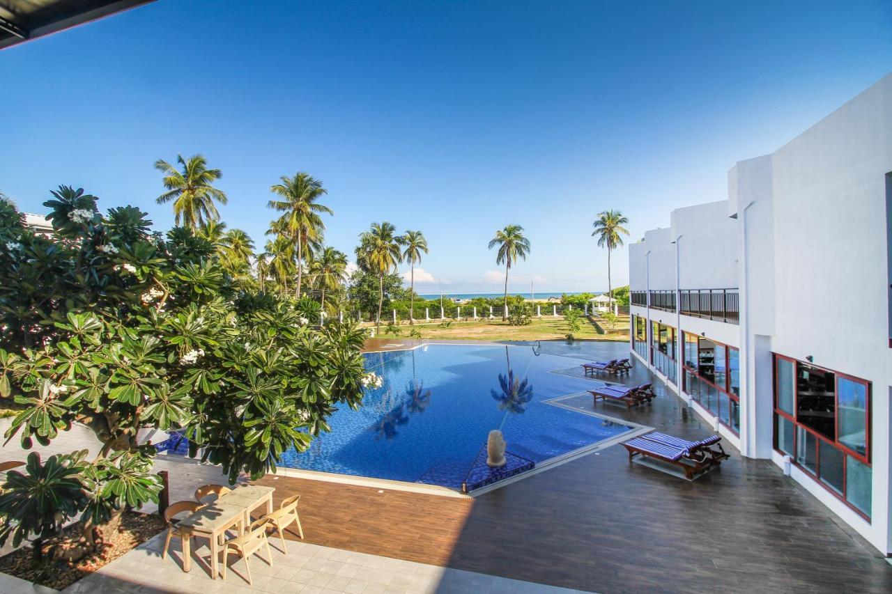 Capital Wind Kalpitiya "Wind Beach" Экстерьер фото