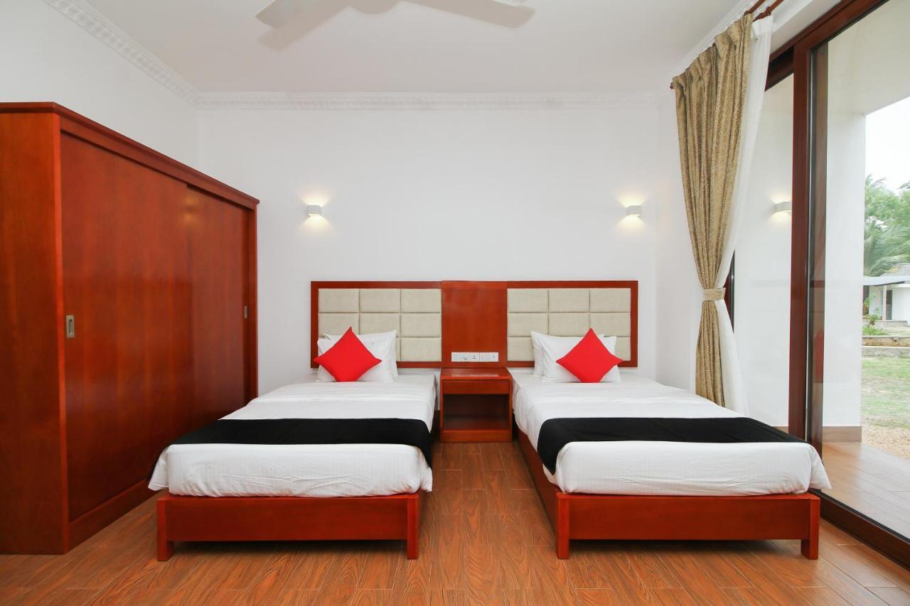 Capital Wind Kalpitiya "Wind Beach" Экстерьер фото